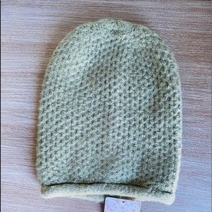 ❌ SOLD ❌ Free People Dreamland Beanie